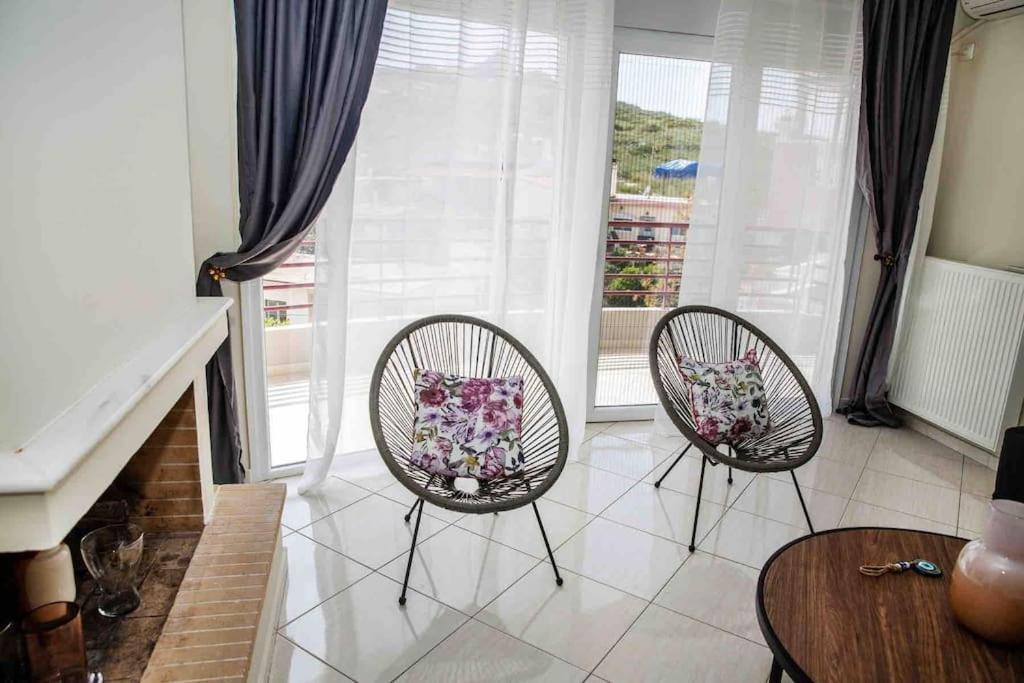 Lavrio Seaview 2Bdr Apt 4 Min Dive From The Sea Exterior photo